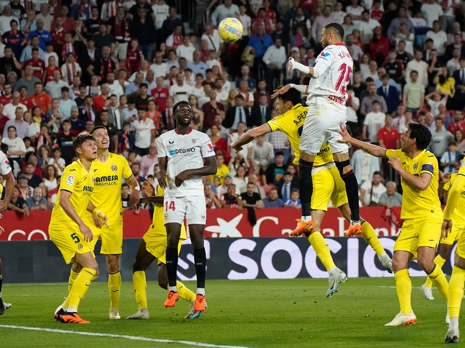 Nhận định soi kèo Sevilla vs Villarreal lúc 02h30 ngày 24/9/2025